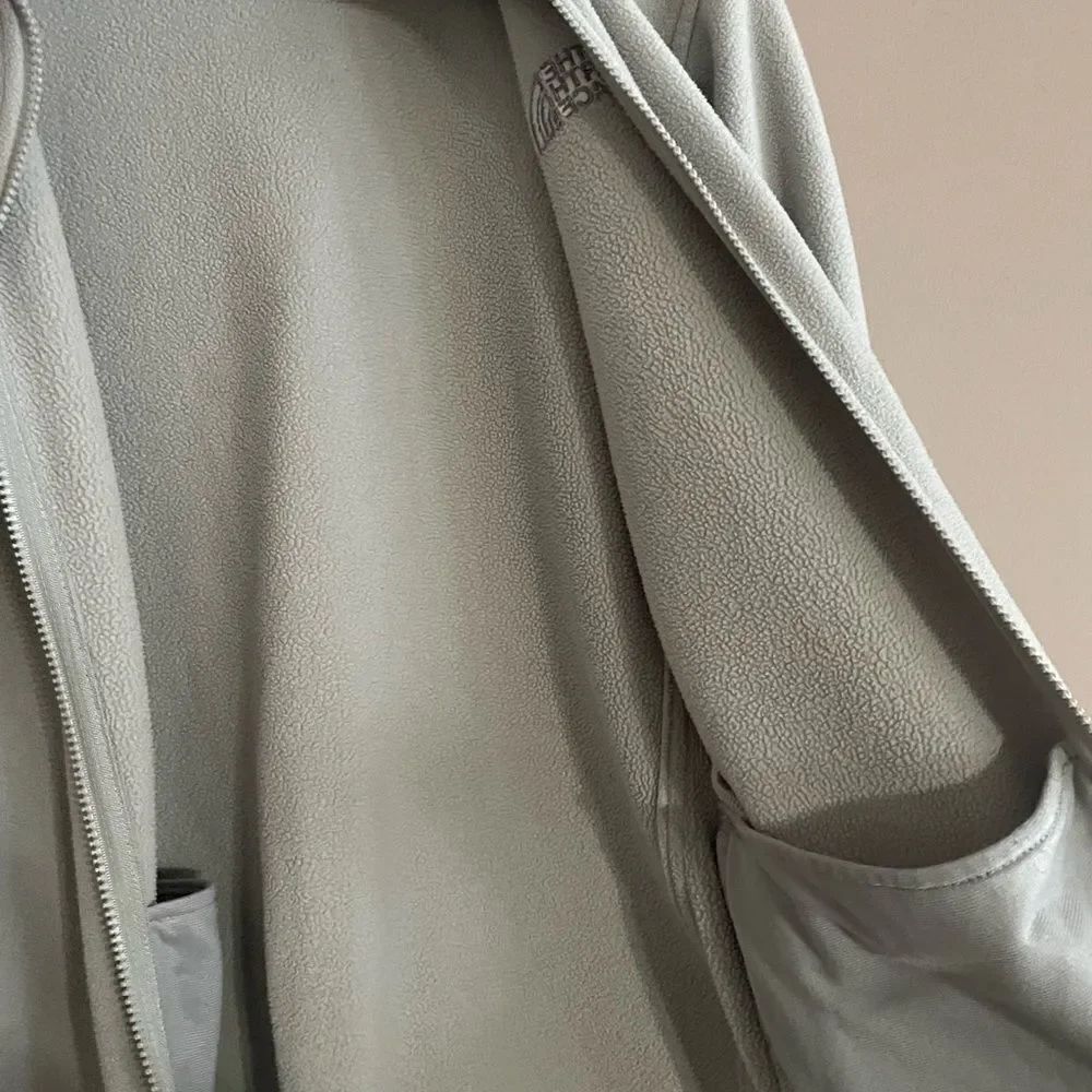 North Face jacket - Picture 5 of 7